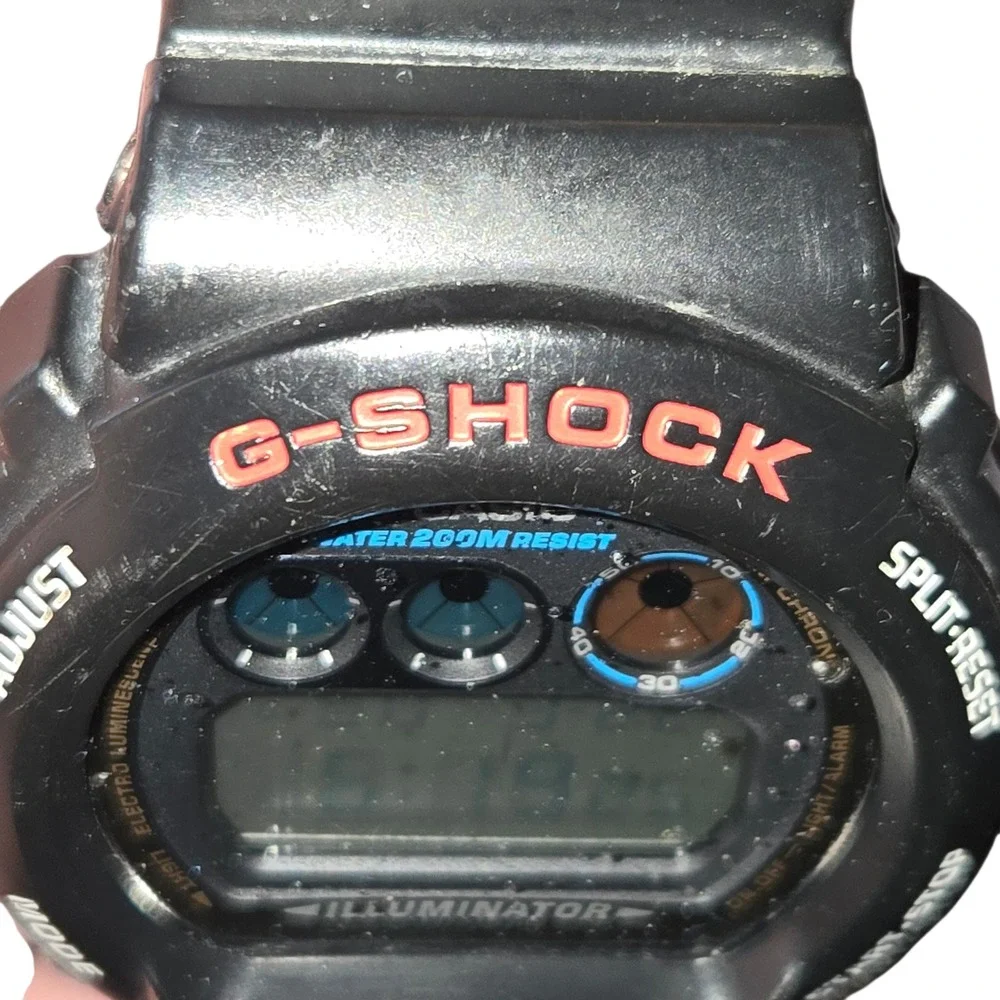 Casio G-Shock DW6900 Digital Watch 3230 Illuminator 200M Water Resist WORKS Read